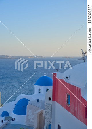 Santorini, Greece, an island in the Aegean Sea 118209765