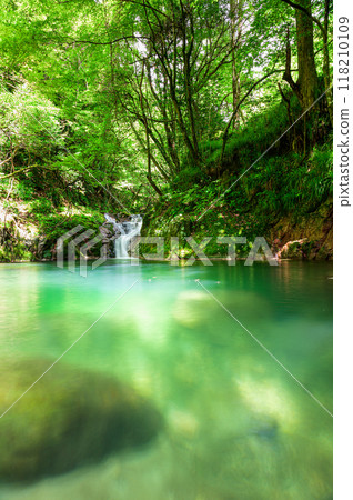 Waterfall scenery: Hananuki Valley, Fudotaki Falls Waterfall scenery: Hananuki Valley, Fudotaki Falls 118210109