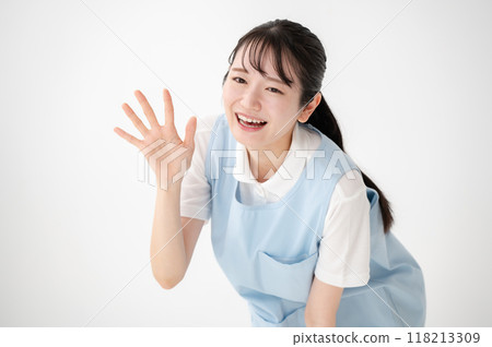 Female nursery teachers, caregivers, welfare 118213309