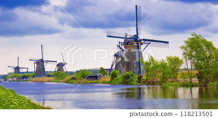 Kinderdijk, Netherlands Kinderdijk, Netherlands 118213501