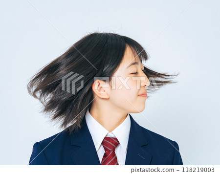 女學生甩頭髮 118219003