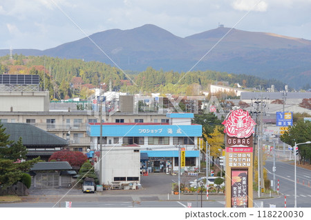男鹿半島的街景(秋田縣男鹿市寒峰山) 男鹿半島的街景(秋田縣男鹿市寒峰山) 118220030
