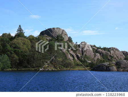Scenic landscape on the way from Hellvik to Egersund, Norway. 118223968