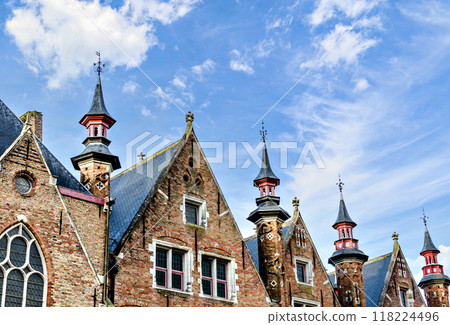 building, canal, cityscape 118224496