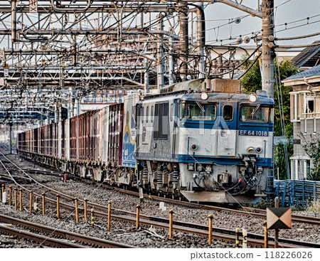 Tokaido Main Line freight train 118226026