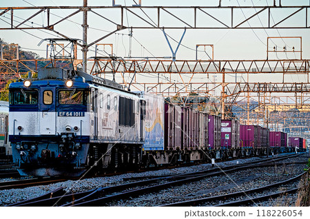 Tokaido Main Line freight train Tokaido Main Line freight train 118226054