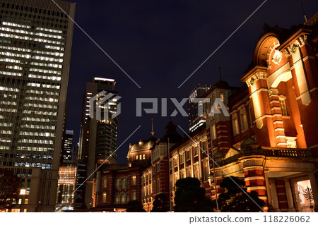 Tokyo Station red brick building lit up at night 118226062