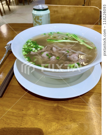 Delicious Vietnamese food 118226093