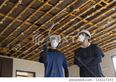 Interior demolition site, renovation, remodeling 118227343