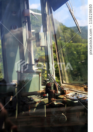 Tramway cab Tramway cab 118228680