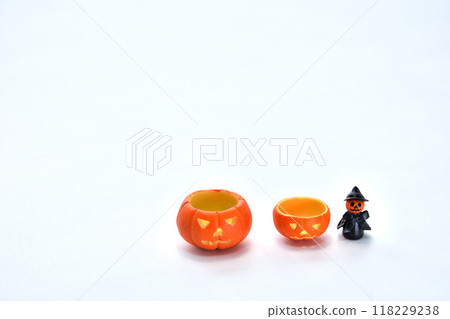 Halloween pumpkin simple miniature white background 118229238
