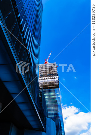 正在建造的大型建築和藍天高輪網關 2024.09 d-2 高飽和度對比 118229759
