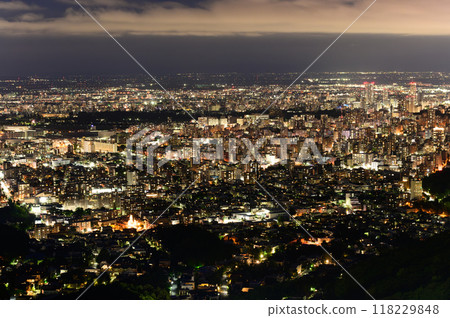 Night view of Sapporo city from Okurayama in summer Night view of Sapporo city from Okurayama in summer 118229848