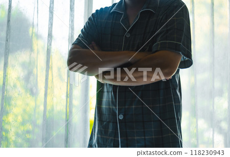 Male portrait with arms folded 118230943