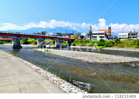 Ohashi Bridge (Ohashi Pedestrian Bridge) / View of the Tenryu River from the upstream towards National Route 153 (Ina City, Nagano Prefecture) [September 2024] 118231489