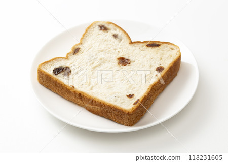 Raisin bread on white background Raisin bread on white background 118231605