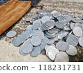 A mountain of one yen coins 118231731