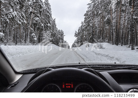 Road in the forest 118233499