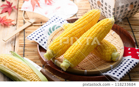 Freshly boiled corn (boiled corn) 118233684