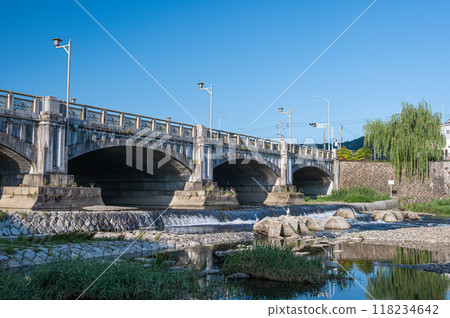 Kyoto Yodogawa Shichijo Ohashi 118234642