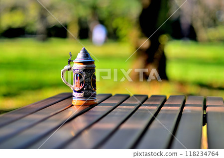 German beer mug with lid, park German beer mug with lid, park 118234764