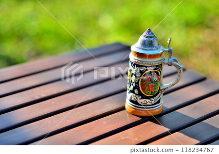 German beer mug with lid, park German beer mug with lid, park 118234767
