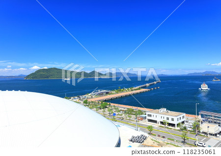 [Kagawa Prefecture] Takamatsu Port, Arena Kagawa, and Megijima Island on a clear day 118235061