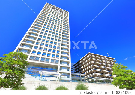 [Kagawa Prefecture] Kagawa Prefectural Office Building on a clear day 118235092