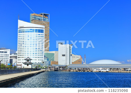 [Kagawa Prefecture] Sunport Takamatsu on a clear day (Takamatsu Symbol Tower, Hotel Clement, Anabuki Arena Kagawa) 118235098