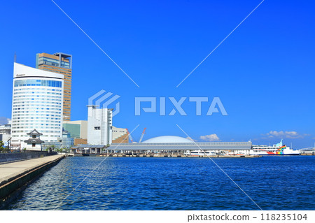 [Kagawa Prefecture] Sunport Takamatsu on a clear day (Takamatsu Symbol Tower, Hotel Clement, Anabuki Arena Kagawa) 118235104