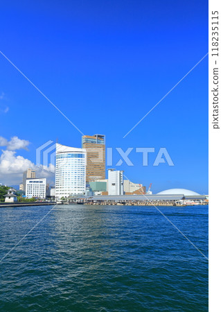 [Kagawa Prefecture] Sunport Takamatsu on a clear day (Takamatsu Symbol Tower, Hotel Clement, Anabuki Arena Kagawa) 118235115