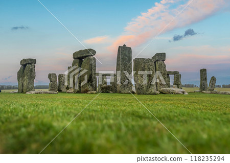 View of Stonehenge monument in United Kingdom View of Stonehenge monument in United Kingdom 118235294