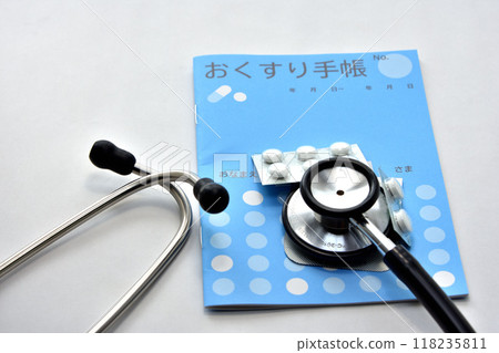 Medicine book, stethoscope, history, tablets Medicine book, stethoscope, history, tablets 118235811