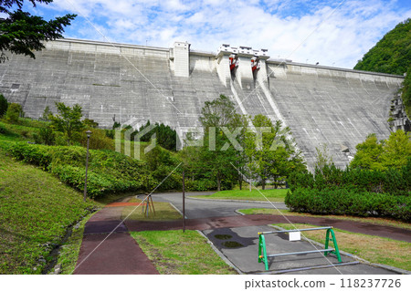 定山溪大壩（札幌市南區混凝土重力壩） 118237726