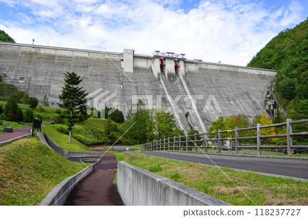 定山溪大壩（札幌市南區混凝土重力壩） 118237727