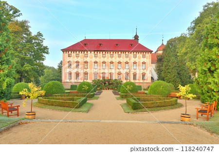 Beautiful Libochovice castle in Czech republic 118240747