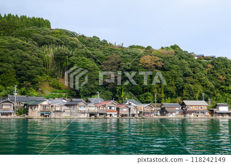 京都府與謝野區伊根的船屋（秋季） 118242149