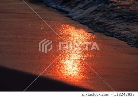 Natural abstract background photo with shore water and shiny sand 118242922
