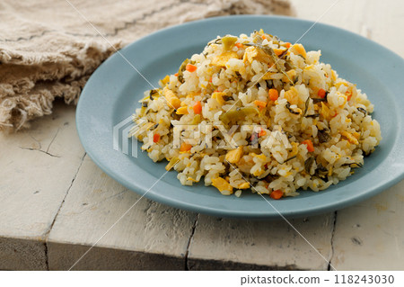 Vegetable fried rice 118243030