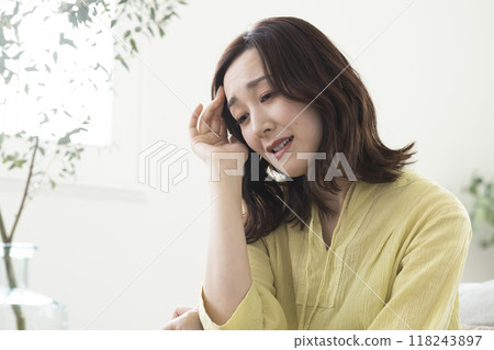 一個有著困惑的女人 118243897