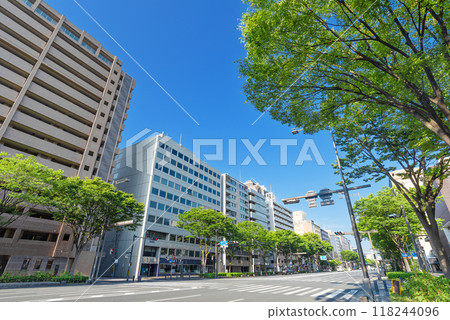 Scenery near Yanagihara Oike intersection on Kyoto Oike Street Scenery near Yanagihara Oike intersection on Kyoto Oike Street 118244096