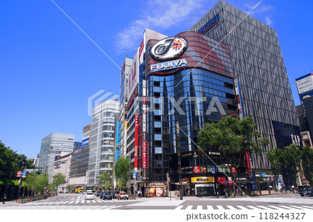 Ginza Arashimayabashi intersection 118244327