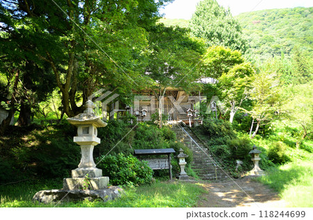 Fukushima Prefecture Minamiaizu District Shimogo Town Okuaizu Thirty-Three Kannon Temples, 10th Temple Daihiden Ono Kannon 118244699