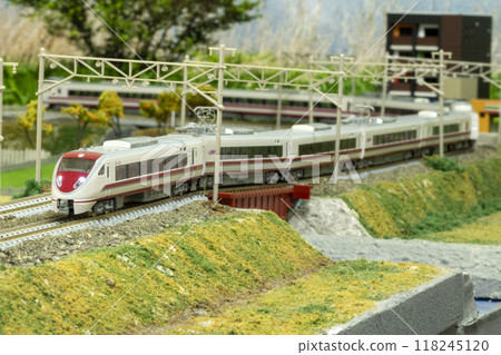 NG Gauge Hakutaka Express 683 Series 10 118245120