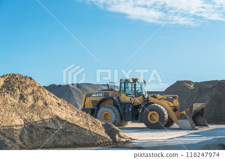 堆場和輪式裝載機 118247974