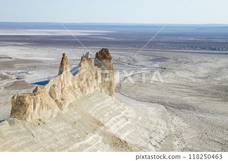Beautiful Mangystau landscape, Kazakhstan. Ak Orpa pinnacles view, Bozzhira valley Beautiful Mangystau landscape, Kazakhstan. Ak Orpa pinnacles view, Bozzhira valley 118250463