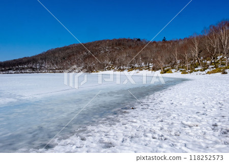 冬天的赤城湖 118252573