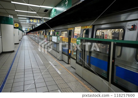 台北捷運站內景 118257600