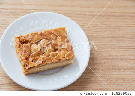 Florentine on a white plate 118259032