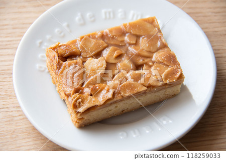 Florentine on a white plate Florentine on a white plate 118259033